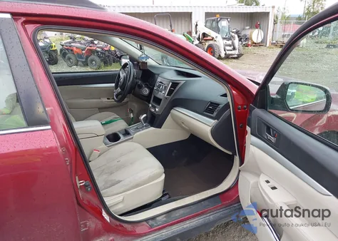 2011 Subaru Outback 2.5I z USA, uszkodzony, nr VIN 4S4BRBAC3B3370052